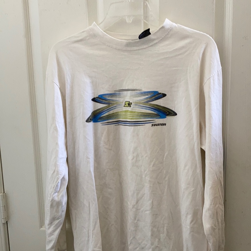 FINAL MARKDOWN Men’s long sleeved starter tee medium